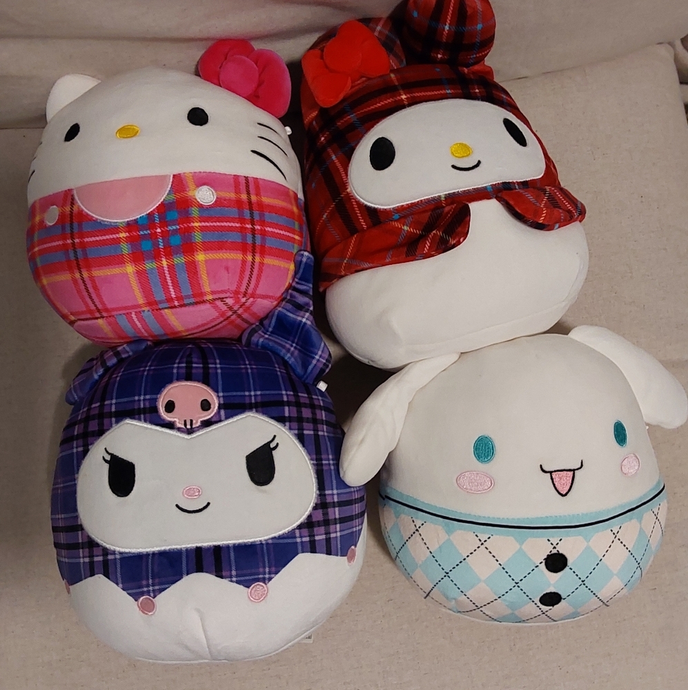 Lot Of 8" Sanrio Squishmallows